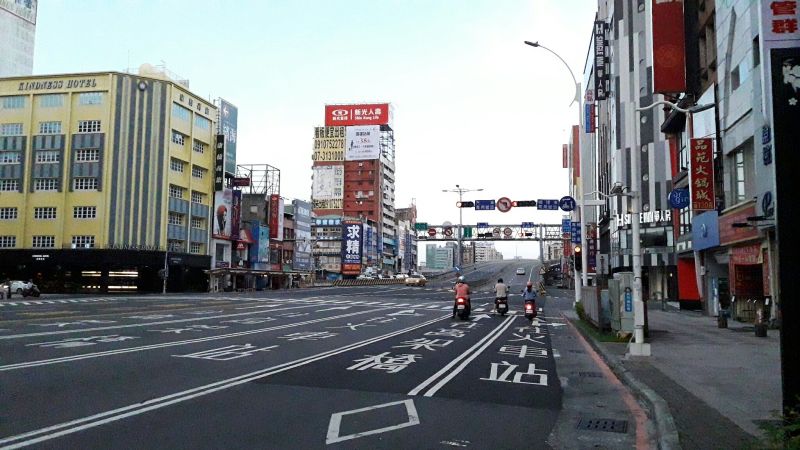▲配合高雄新車站整體規劃,中博高架橋將於2月底走入歷史。(圖/NOWnews資料照片)