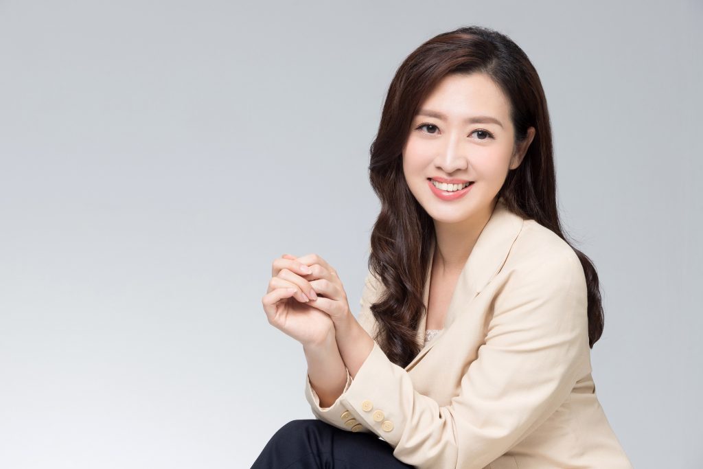  ▲後中年戀愛不再具有特定目的，自在相伴的價值大過於取悅和依賴。（圖／天下文化提供）