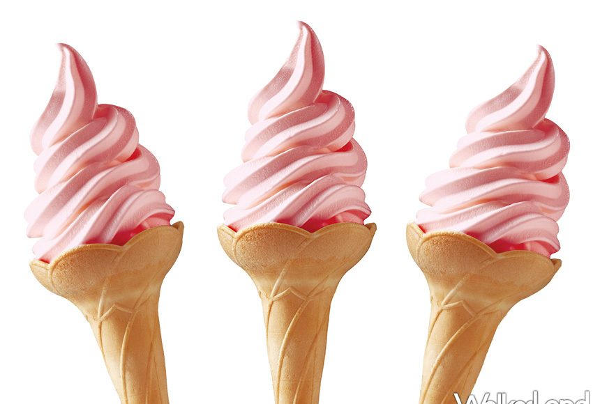 ▲被耽誤的霜淇淋店出招！連鎖泰式餐廳、台南冰淇淋夯店強強聯名「覆盆莓玫瑰霜淇淋」全台門市都有。（圖／WalkerLand）