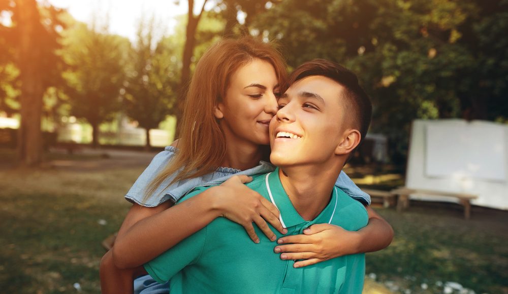 ▲長時間的愛情長跑下來，感情也逐漸趨於穩定後，你還願意繼續花時間經營嗎？（圖／Shutterstock）