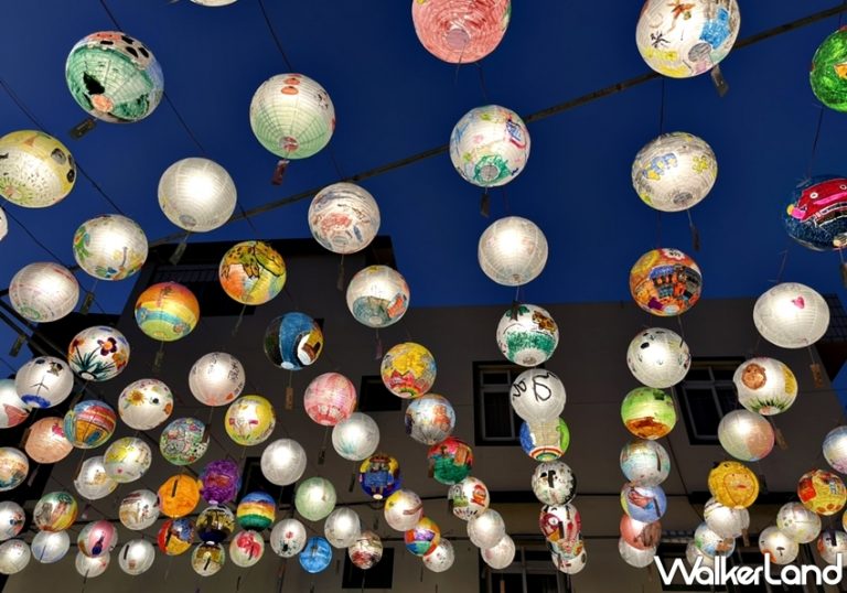 ▲新竹第一屆「文雅里富町燈節」悄悄試燈！近300盞手繪燈籠打造最浪漫「燈籠走廊」。（圖／WalkerLand）