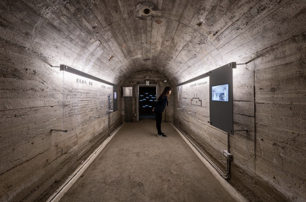 ▲Exhibition room in the small air-raid shelter (Courtesy of Yi-Hsien Lee 李易暹）