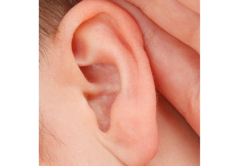 知名命理老師艾菲爾指出，耳朵癢可占卜運勢，「酉時（17:00-18:59）」右耳突然癢，不妨可買張刮刮樂，將有望中大獎。（示意圖／取自pixabay）