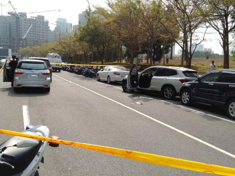 ▲警方現場拉起封鎖線。(圖/讀者提供)
