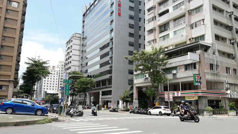 ▲高雄左營今年前兩月移轉棟數,較去年同期增4成。(圖/NOWnews資料照片)