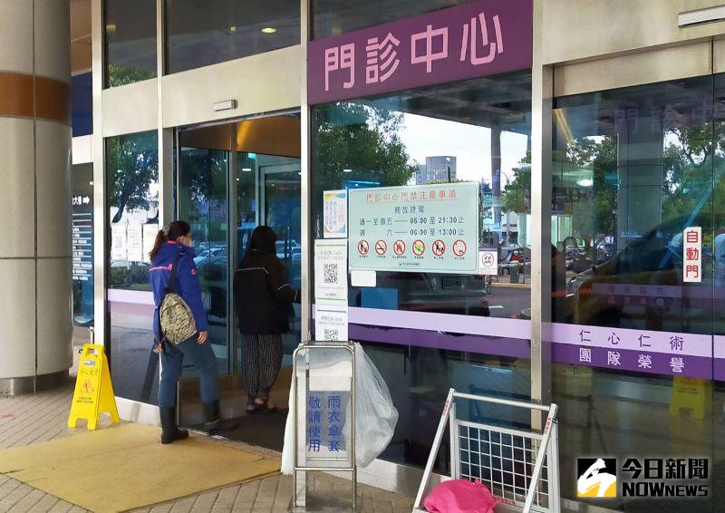 ▲徐永年表示,今天的門診就診人數已經恢復大約9成,住院的部分也達到一半以上。(圖/記者李春台攝,2021.03.02)