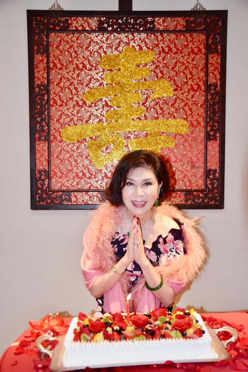 ▲白嘉莉過72歲生日。(圖/白嘉莉臉書)
