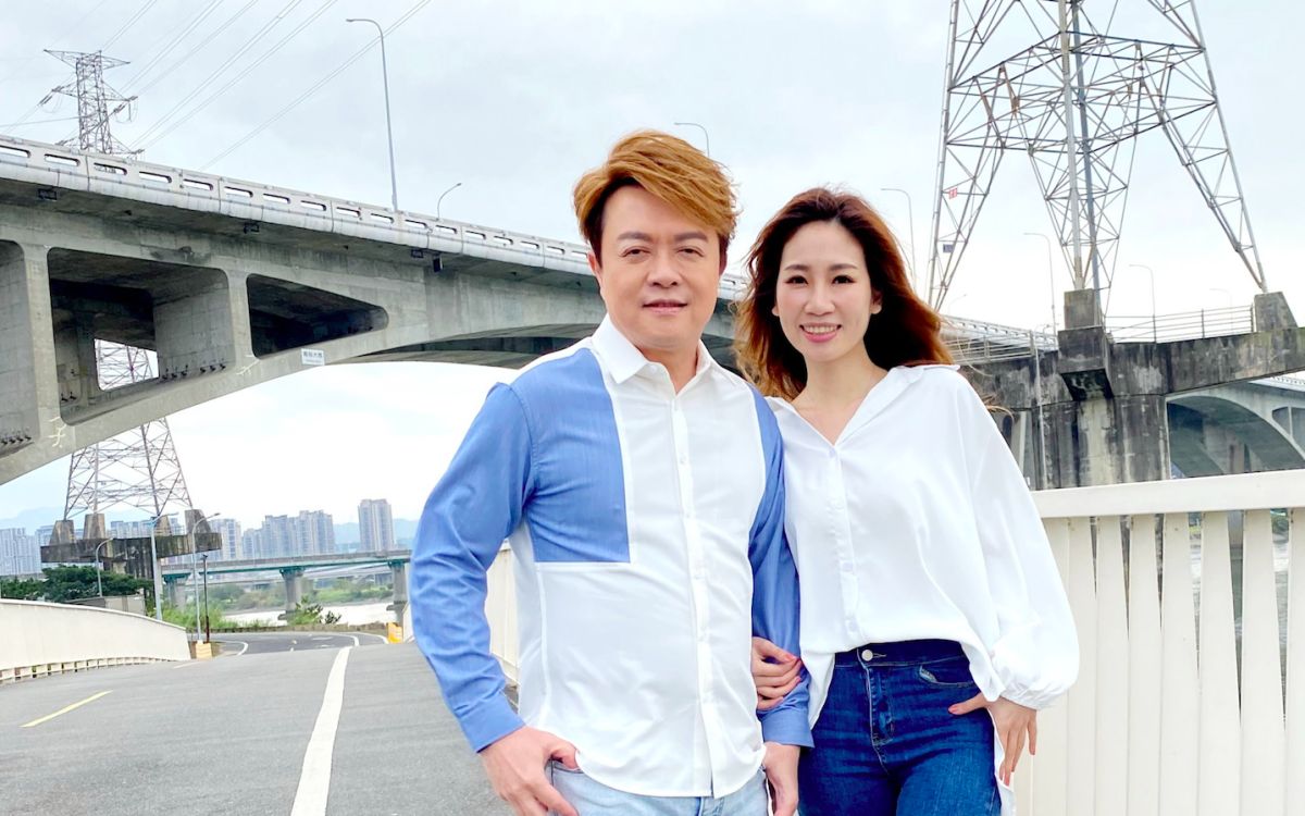 ▲翁立友（左）被師妹向蕙玲爆料私下樣貌。（圖／豪記唱片提供）