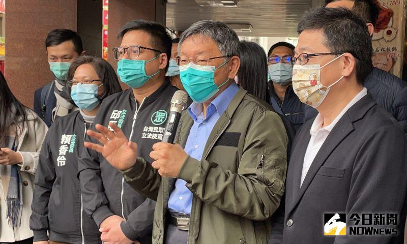 ▲針對第一批新冠肺炎疫苗抵台，台北市長柯文哲3日受訪時表示，已經安排好台北市的施打順序。（圖／記者丁上程攝，2021.03.03）