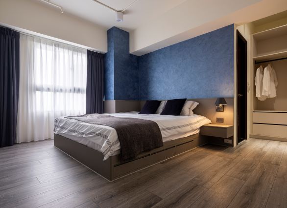 ▲喜歡木地板的溫潤感又怕潮濕，可選擇超耐磨地板。(圖／唯逸提供)