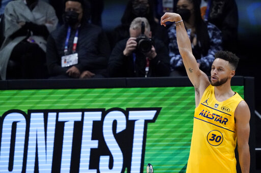 ▲Stephen Curry拿下三分球大賽冠軍。（圖／美聯社／達志影像）