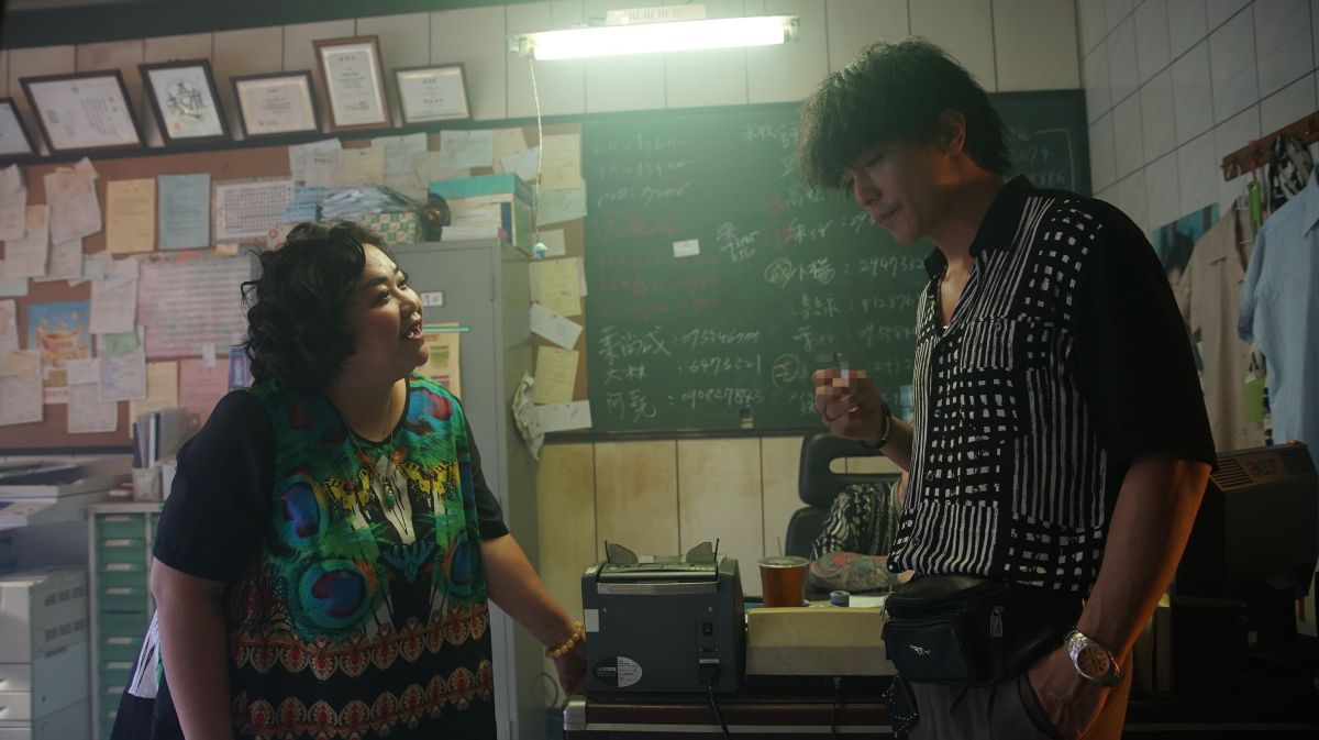 ▲鍾欣凌（左）與邱澤（右）同台飆戲。（圖／金盞花大影業提供） 