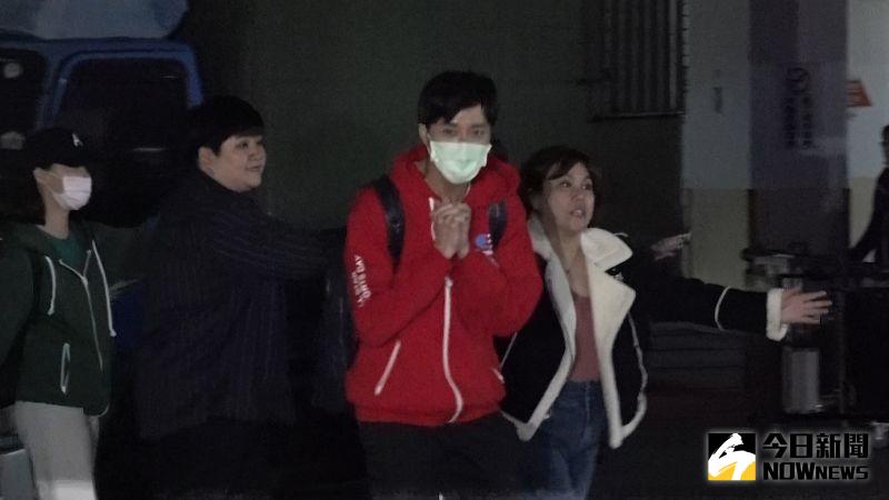 ▲江宏傑快閃躲婚變。(圖/記者朱永強攝)