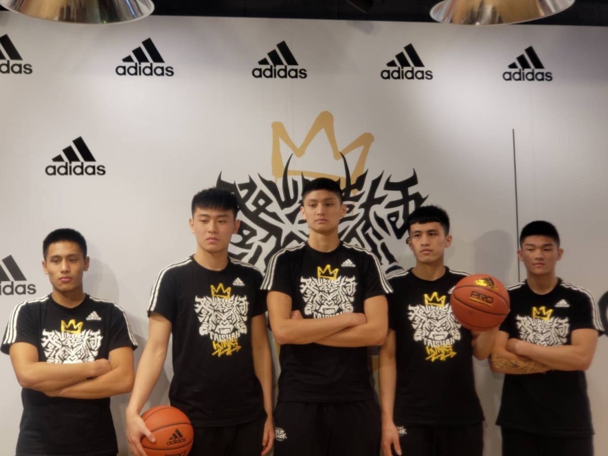 ▲泰山先發五人左起：張東庭、劉丞勳、蔡宸綱、劉宥儇、徐宏瑋。（圖／黃建霖攝）