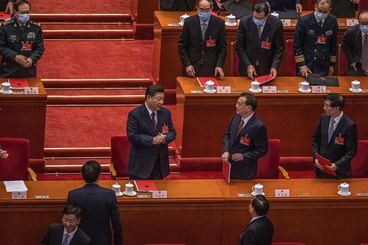 ▲中國全國人大常務委員會通過「反外國制裁法」，即日起施行。新法明定，中國國務院可祭出驅逐出境、不准入境、凍結境內財產的制裁，並可禁止中國組織、個人與被制裁者交易、合作。資料照。（圖／美聯社／達志影像）