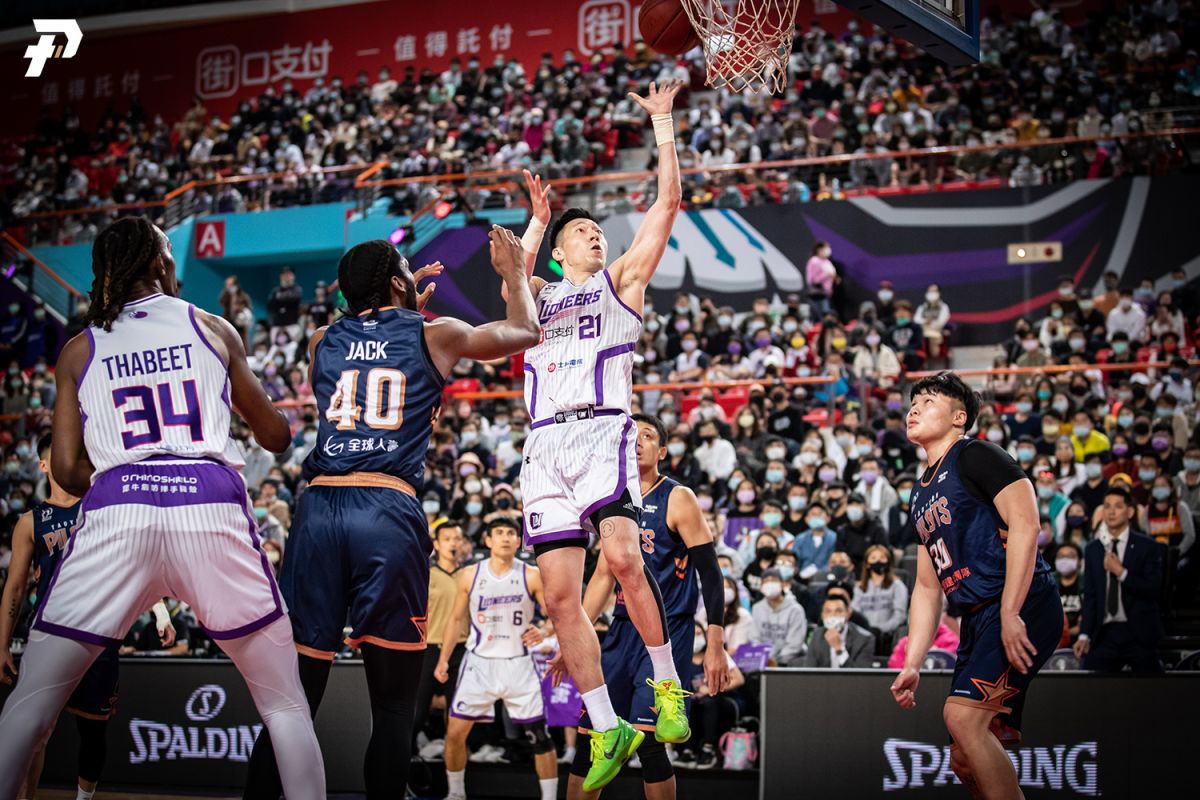 ▲新竹攻城獅成力煥關鍵時刻連拿7分穩住領先。（圖／P. LEAGUE+提供）