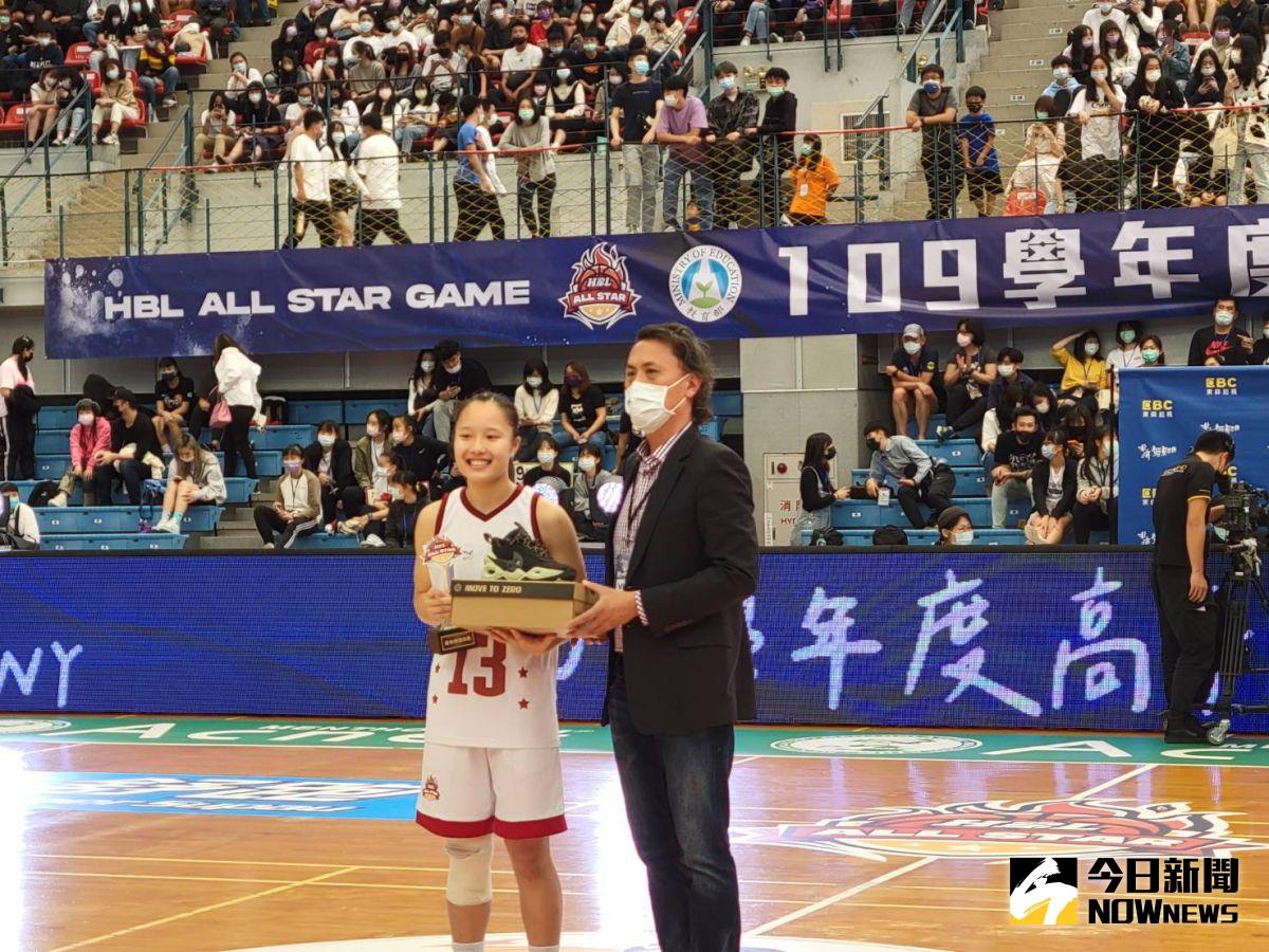 ▲HBL高中籃球明星賽今(14)日開打，女子組由邱群琋贏得MVP。（圖／黃建霖攝）