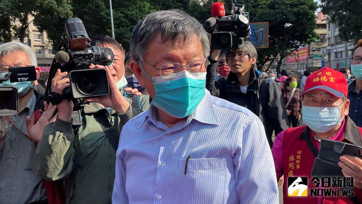 ▲台北市長柯文哲14日受訪時，面對中南部地區鬧水荒，北部水源卻相對充足一事，表示要感謝前總統李登輝在擔任台北市長時，蓋了翡翠水庫，且後續維護相當好。（圖／記者丁上程攝，2021.03.14）