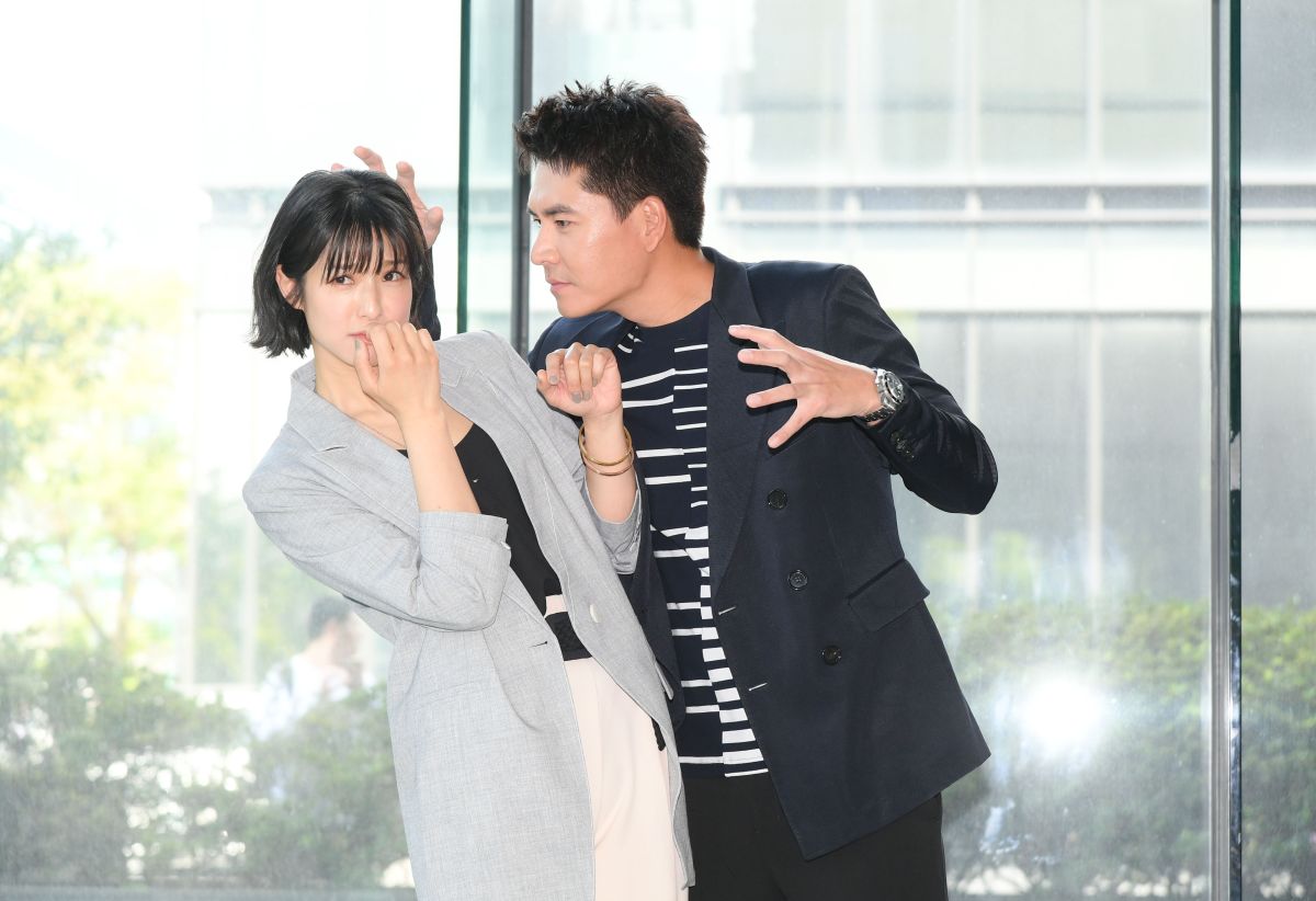 ▲王傳一（右）、賴雅妍睽違6年合作。（圖／三立）