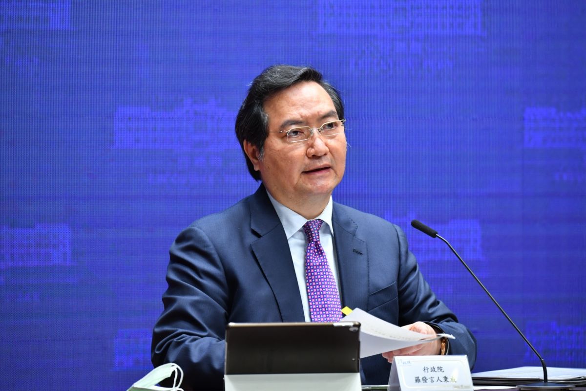 ▲台北市長柯文哲與新北市長侯友宜先前不斷喊話中央「該封城就封城」，行政院發言人羅秉成20日表示，應由中央統籌發言，不要引發訊息錯亂，甚至是國際對台灣疫情的錯誤解讀。（圖／行政院提供）