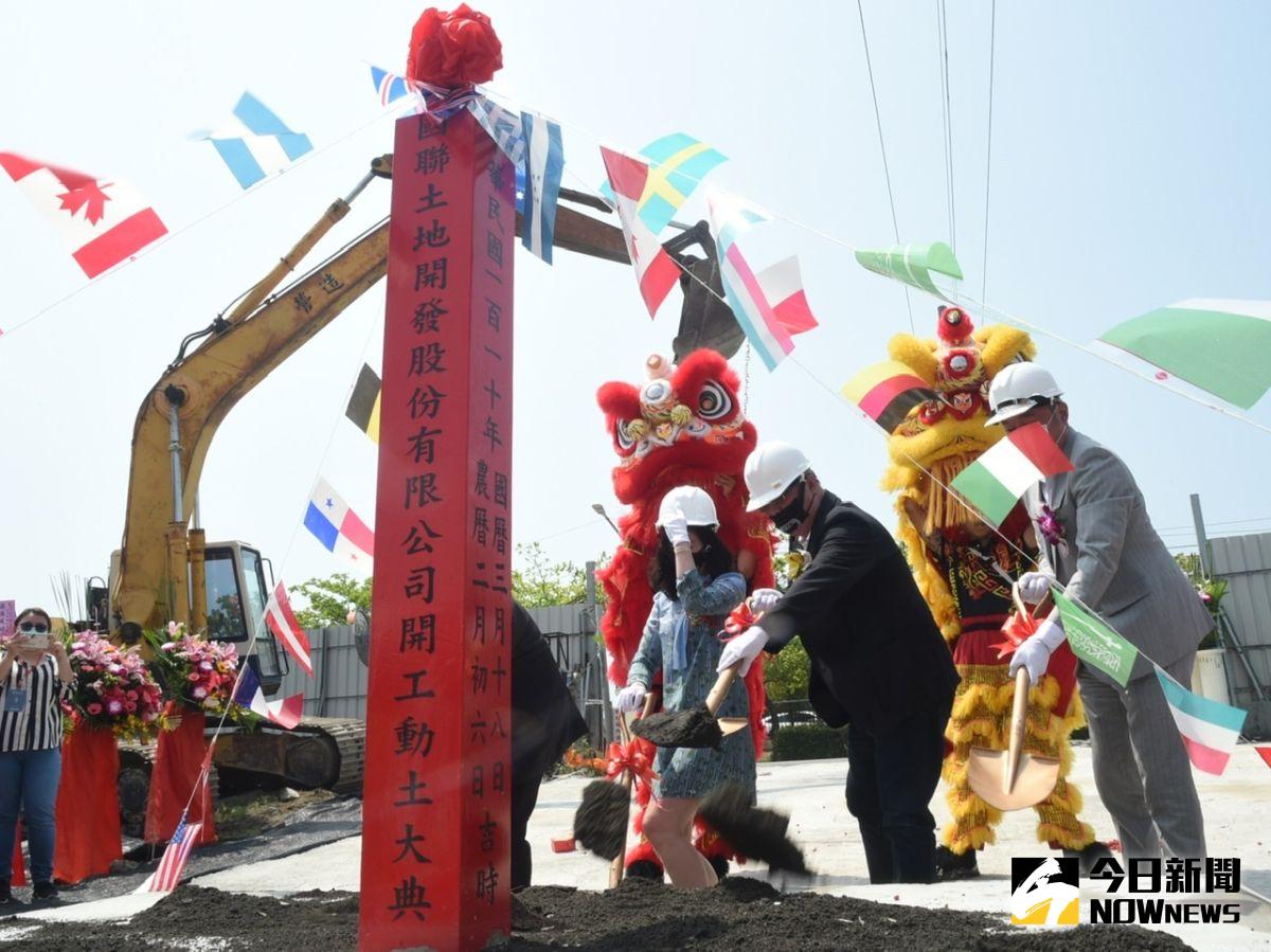 ▲旗津區唯一渡假觀光電梯酒店宅「國聯‧旗津棧」18日開工動土。（圖／記者陳美嘉攝，2021.03.18）