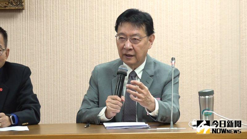 ▲中廣董事長趙少康表示,既然無法參選黨主席,當國民黨中評委沒有意義,請黨中央不用送聘書了。(圖/記者朱永強攝,2021.03.19)
