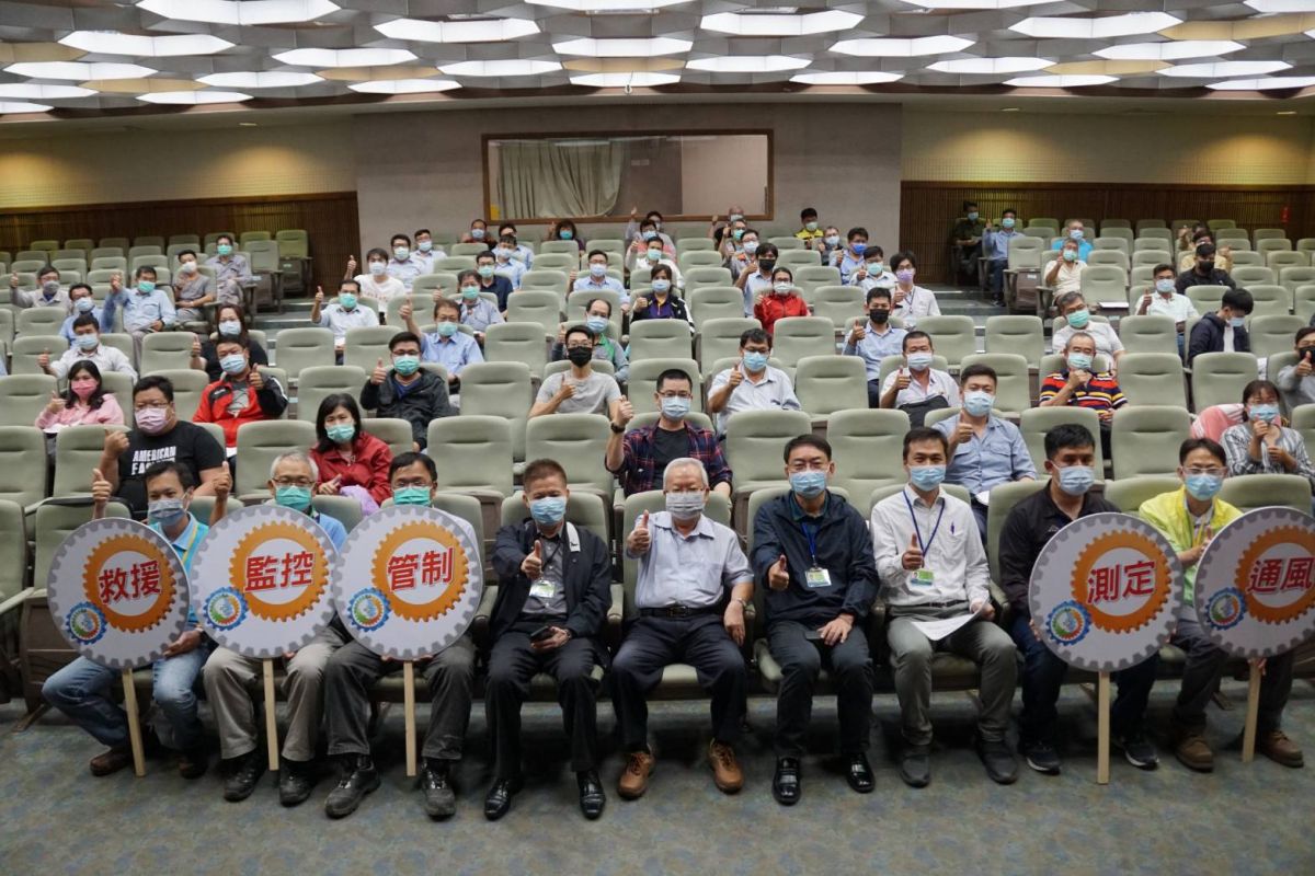  ▲根據統計，自本月16日起至今(19)日接連在勞工局勞檢處舉辦4場作業安全宣導會，總計有273家業者單位共371人參加。(圖／高市府勞工局提供)