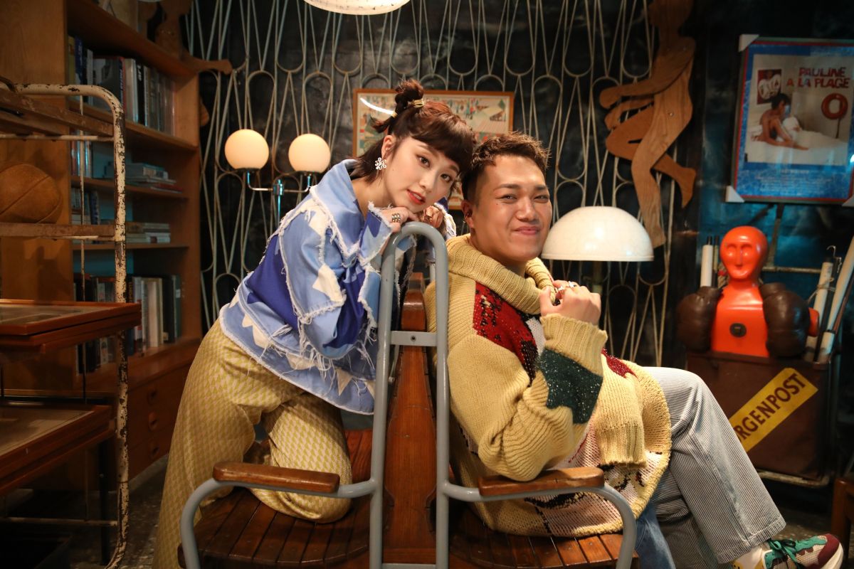 ▲關韶文（右）與焦凡凡合作推出單曲，2人笑說單曲是他們的兒子。（圖／關韶文經紀人提供）