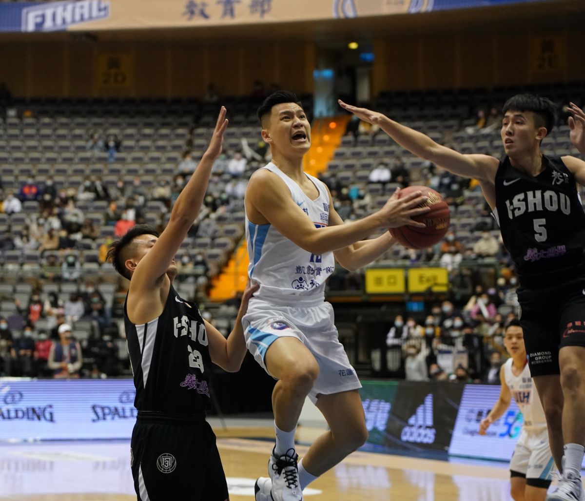 ▲健行科大謝亞軒UBA生涯最終戰攻下14分6籃板，健行力退義守收下季軍。（圖／大專體總提供）
