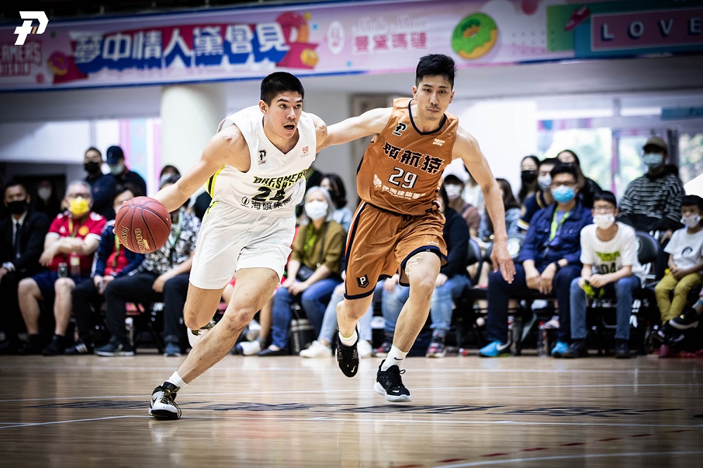 ▲夢想家前鋒沃克(左)揮別傷痛，重返球場。（圖／資料照）