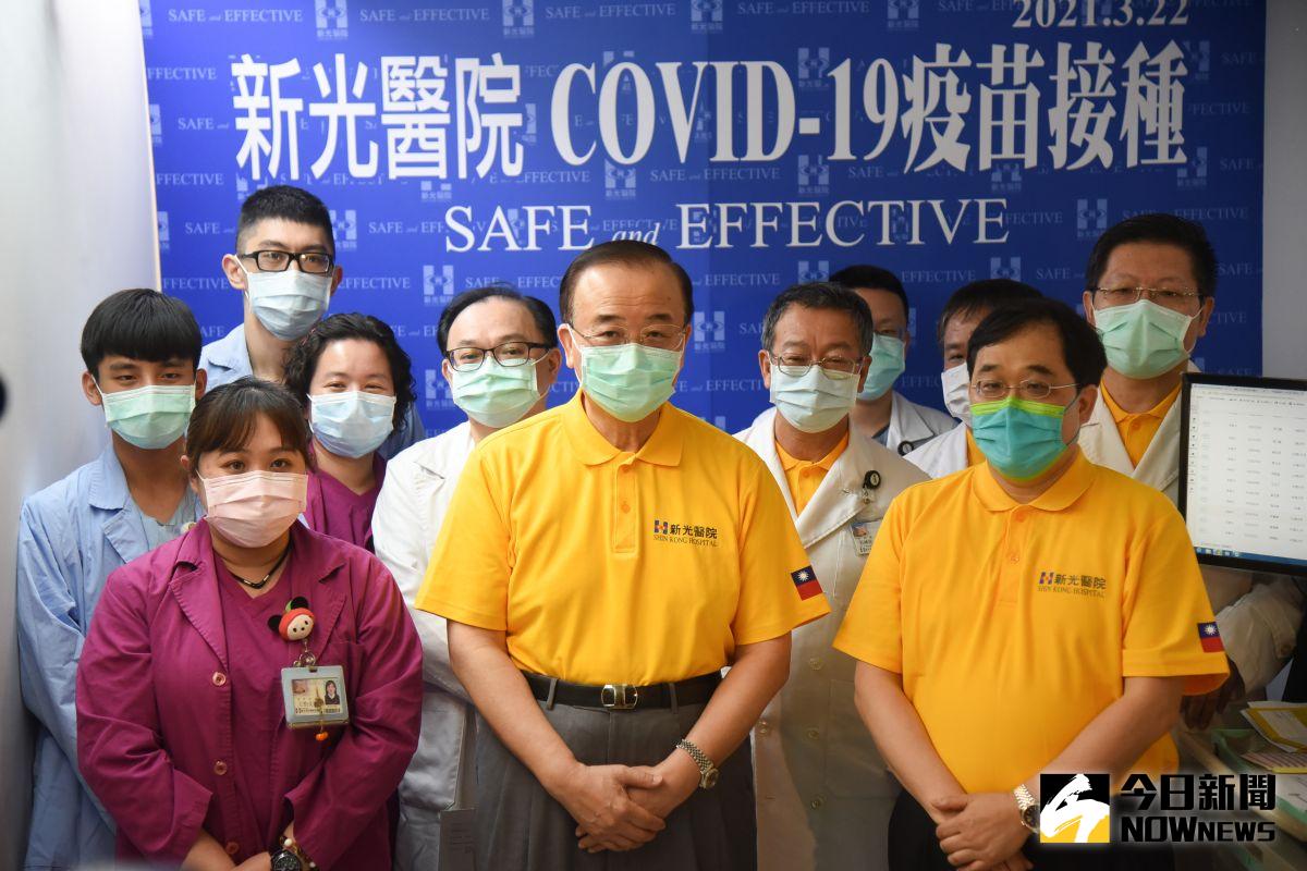 ▲新光醫院今（22）天開打AZ疫苗。（圖／記者陳明安拍攝）