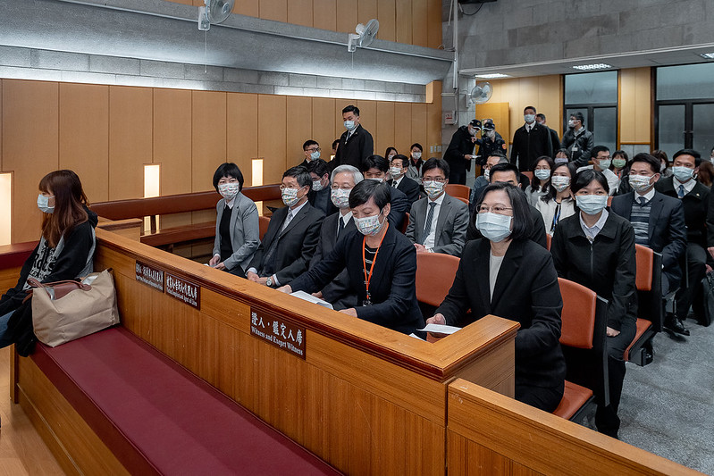 ▲士林地院舉辦國民法官模擬法庭，總統蔡英文到場旁聽。（圖／總統府提供）