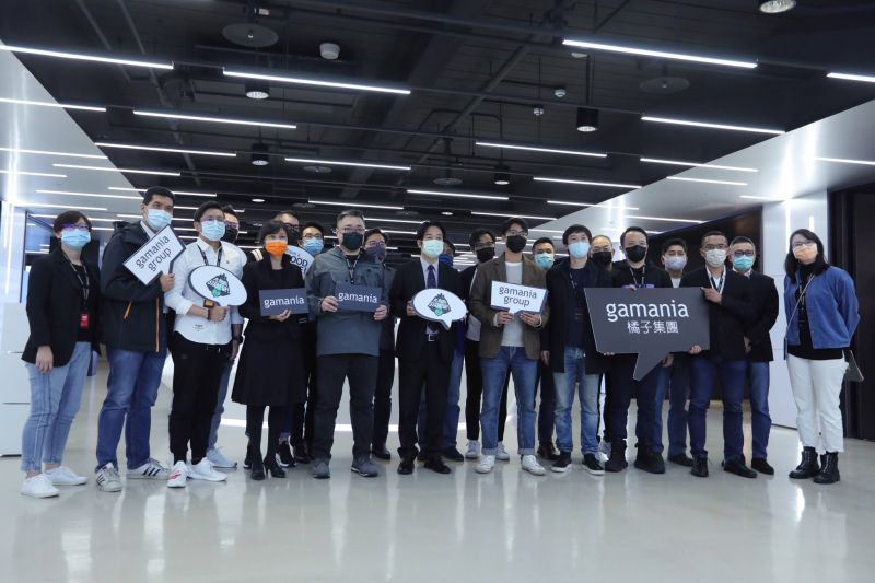 ▲副總統賴清德23日下午參訪Gamania橘子集團,推崇橘子集團致力建構台灣數位媒體平台的精神。(圖/總統府提供)