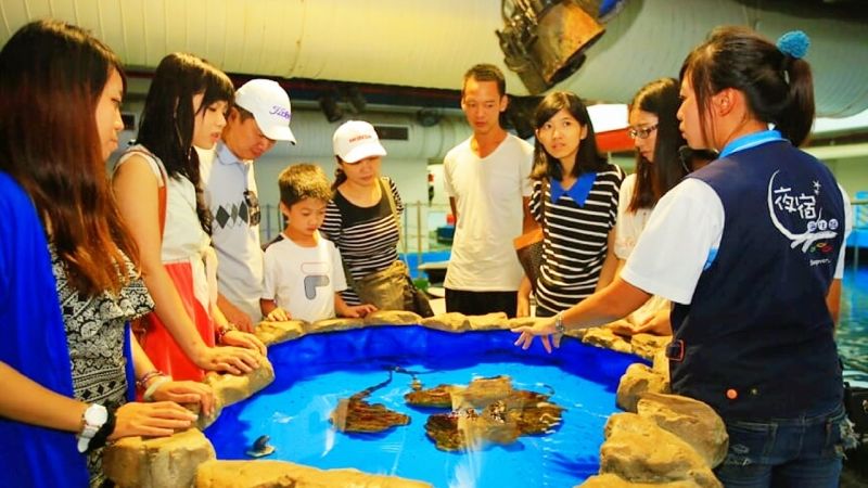 ▲屏東海生館還有許多廣受大小朋友好評的活動，像是「夜宿海生舘」及季節限定套裝行程等。（圖／屏東海生館提供）