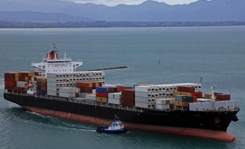 ▲據以色列媒體報導，一艘由以國公司持有的貨輪，近日在行經阿拉伯海時遭襲，指控是伊朗所為。（圖／翻攝自以色列N12新聞網）