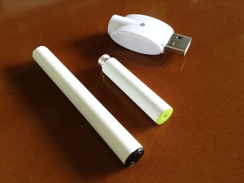 ▲《菸害防制法》修正草案已於1月12日經立法院三讀通過，全面禁止包括電子煙在內的各式類菸品製造、輸入、販賣、供應、展示、廣告及使用。（圖／photoAC）