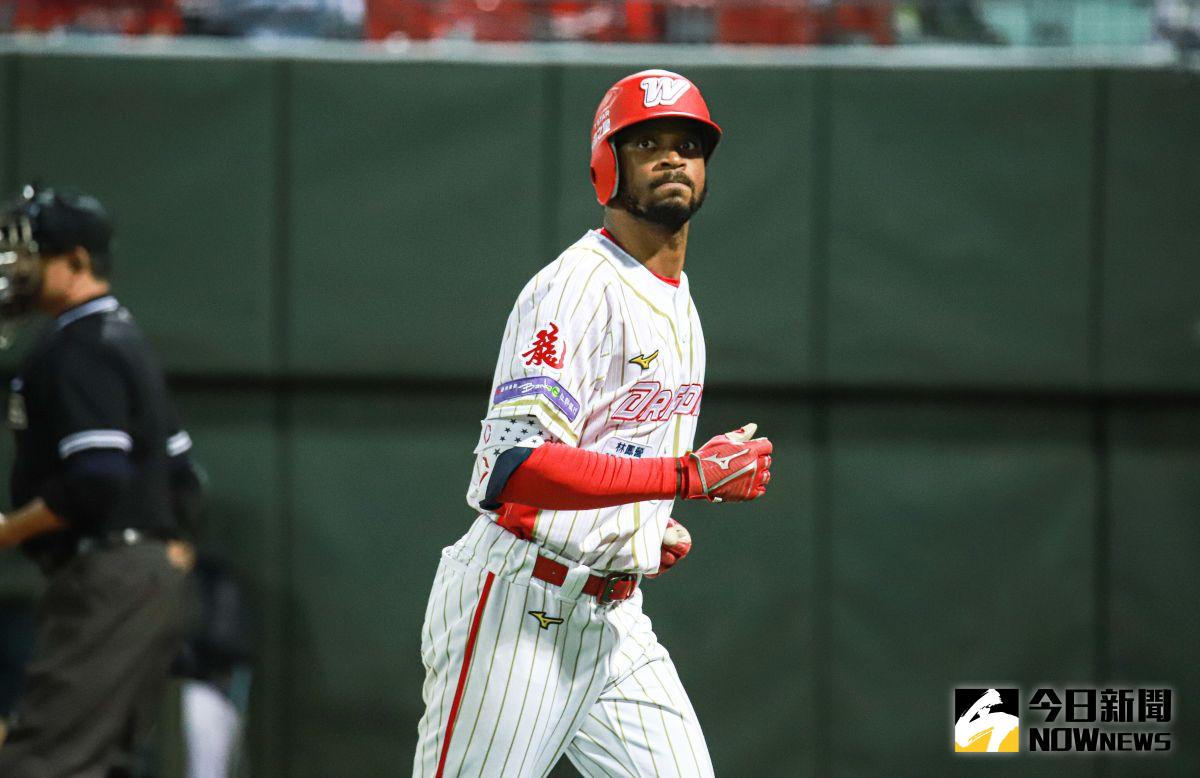 ▲味全龍洋砲赫雷拉 。（圖／記者葉政勳攝 , 2021.03.26）