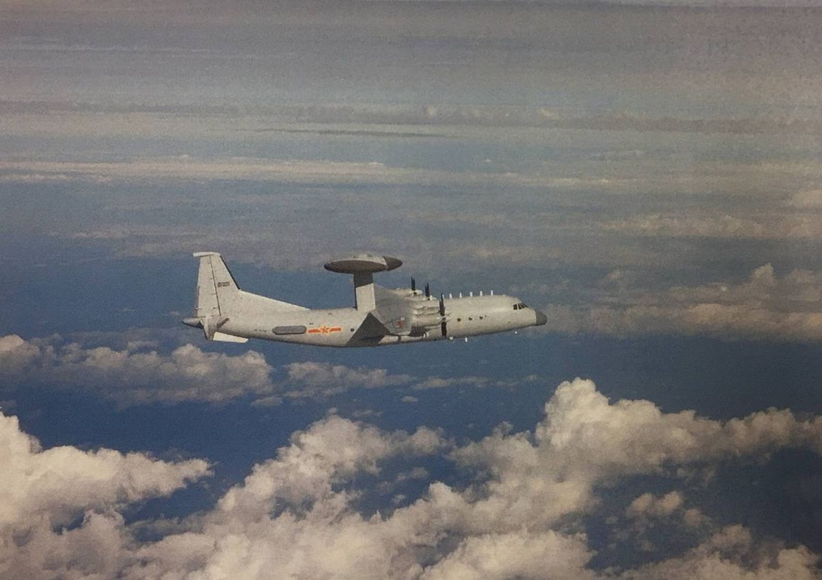 ▲共機26日一次出動20架闖我西南空域。圖為共機1架次空警500機。（圖／國防部提供）