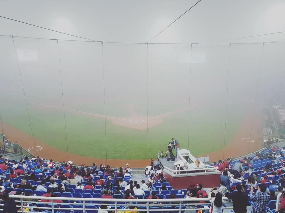 ▲中職比賽首度因濃霧保留。（圖／中職提供）