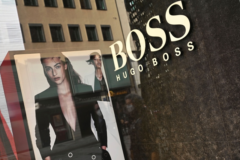 ▲新疆棉花風暴延燒，越來越多品牌牽涉其中，包含德國Hugo Boss。（圖／美聯社／達志影像）
