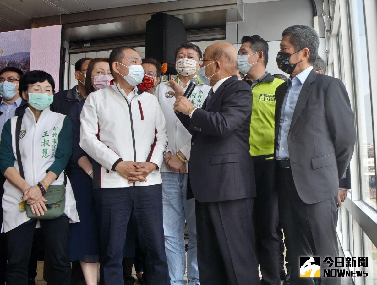 ▲新北市長侯友宜、文化部長李永得今（27）日陪同行政院長蘇貞昌視察位於板橋區漢生東路與文化路一段交叉口西南側的新板特定區文化用地。（圖／記者陳志仁攝，2021.03.27）