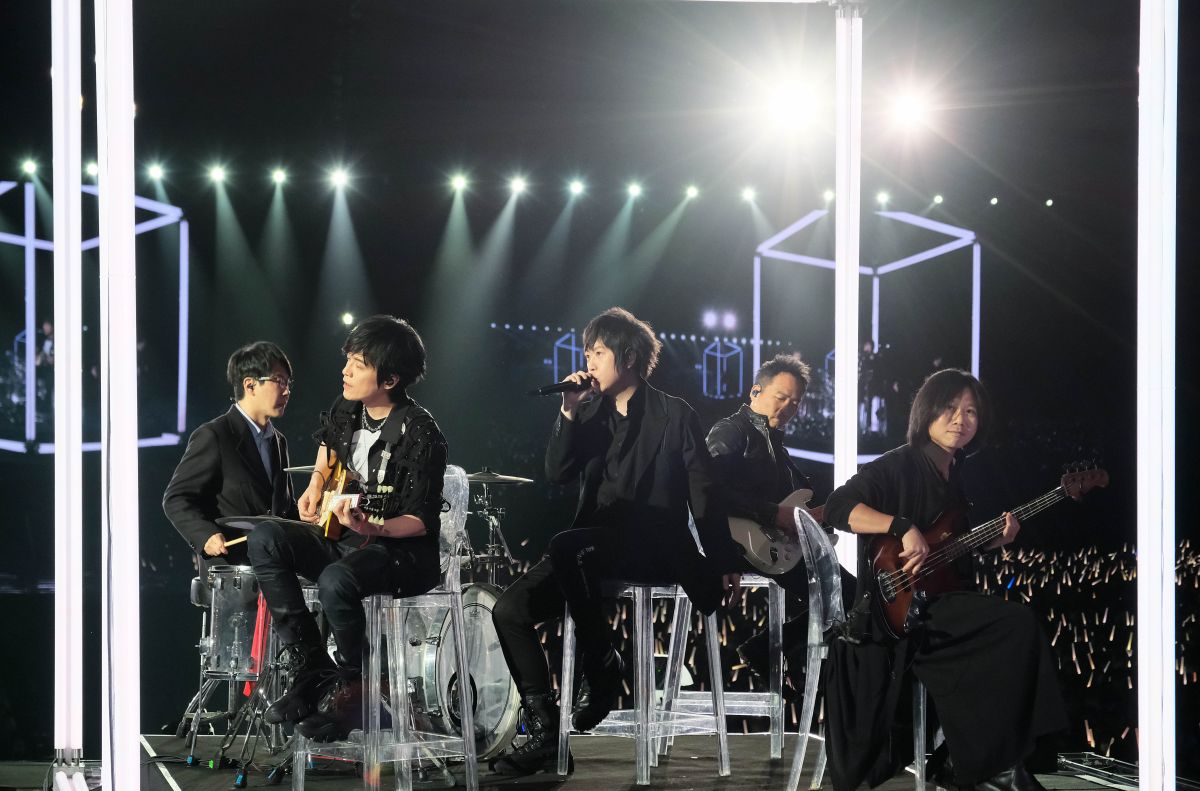 ▲五月天《因為你 所以我》入圍年度歌曲。（圖／相信音樂提供）