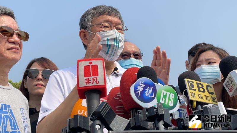 ▲針對新疆棉爭議，台北市長柯文哲28日接受媒體訪問時，表示反中的氛圍在15年內都會是世界局勢。（圖／記者丁上程攝，2021.03.28）