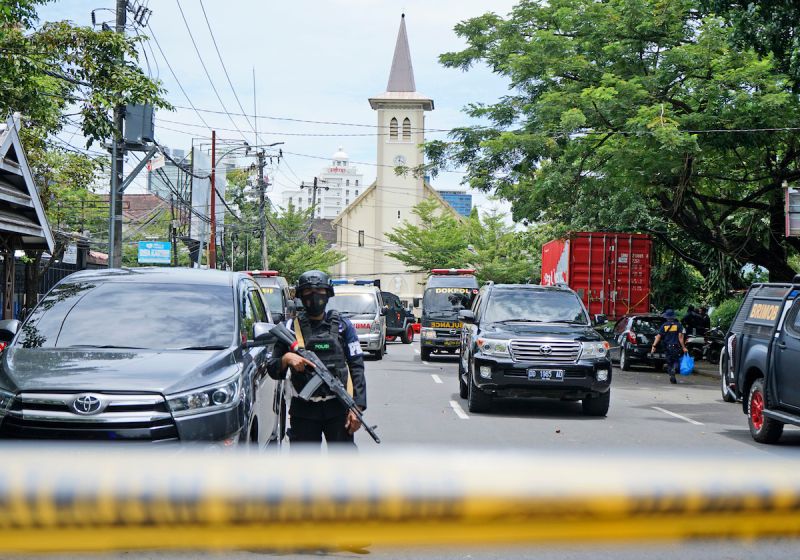▲印尼錫江一座天主教堂傳出爆炸，造成10多名教徒死亡、數人受傷。（圖／美聯社／達志影像）