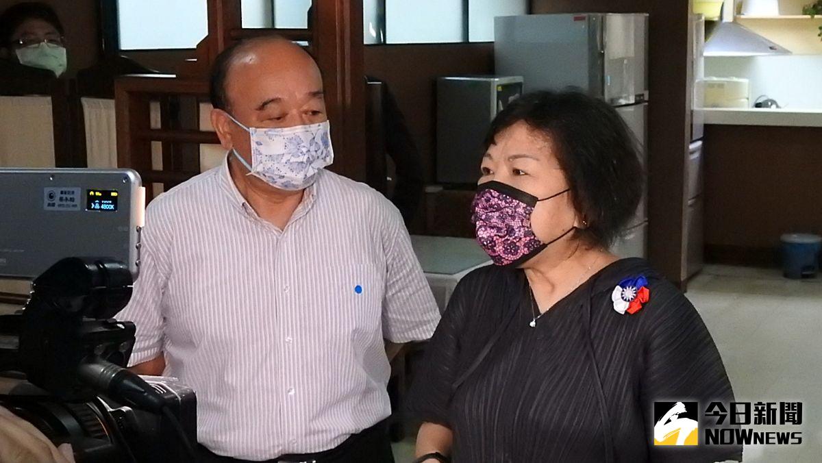 ▲立法院司法委員會召集人、國民黨立委葉毓蘭（右），29日前往立法院2個立委會館進行考察，僅只有同黨立委吳斯懷參與。（圖／記者丁上程攝，2021.03.29）