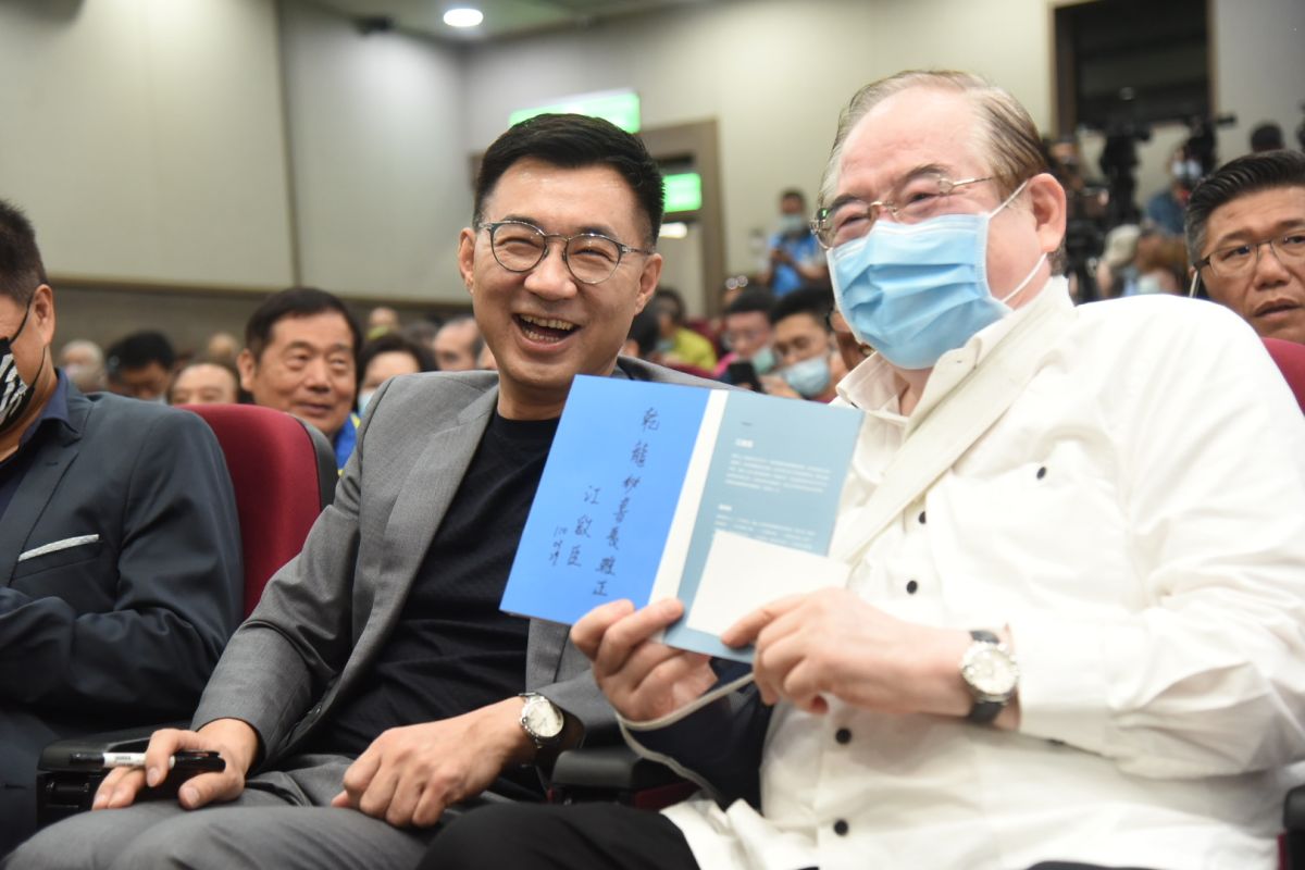 ▲國民黨主席江啟臣日前舉行書發表會，他表示身為一個橫跨三個世紀的政黨主席，最大的挑戰便是平衡黨內不同世代支持者的想法。（圖／資料照片）