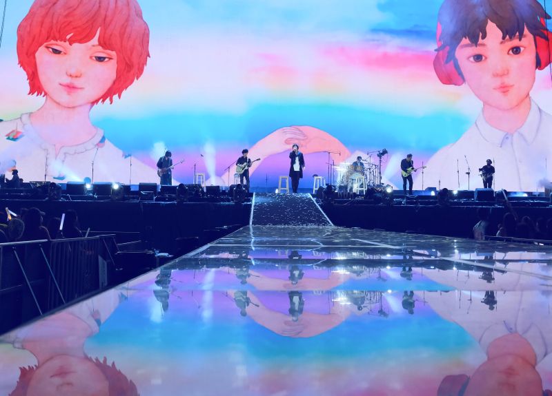 ▲五月天在台南與五迷一起歡度成軍24周年。(圖/相信音樂提供)