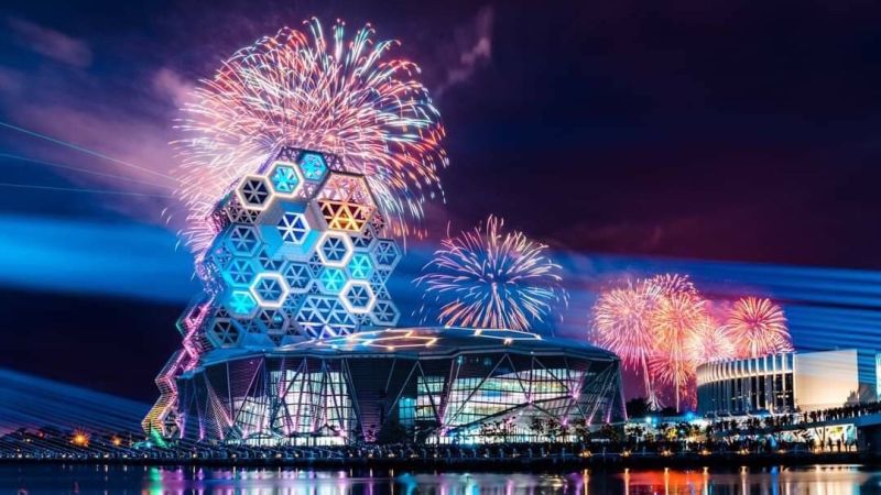 ▲花敬群宣布,國慶煙火選在台中施放。(圖/資料照片)
