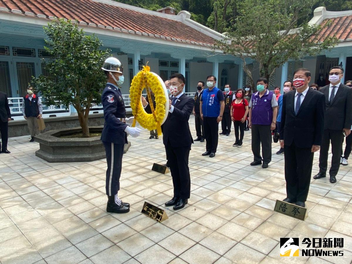 ▲國民黨主席江啟臣率黨務主管與中常委前往慈湖謁陵。對朱立倫支持度第一，江表示，不對此做任何評論，接下來還會有很多很多的民調，大家都可以參考。（圖／記者李春台攝，2021.03.30）