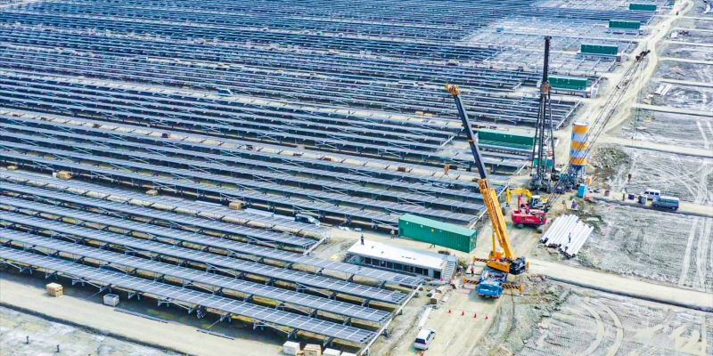 ▲台電台南太陽光電場裝置容量達150MW(15萬瓩)，預計今年8月底前全數併網，將可年發2億度綠電（圖／台電提供）